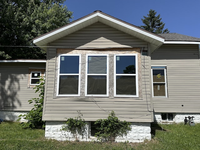 view of home's exterior