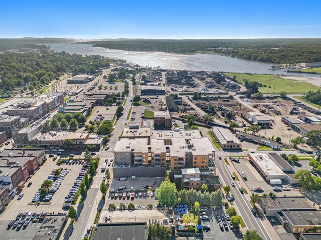 bird's eye view featuring a water view