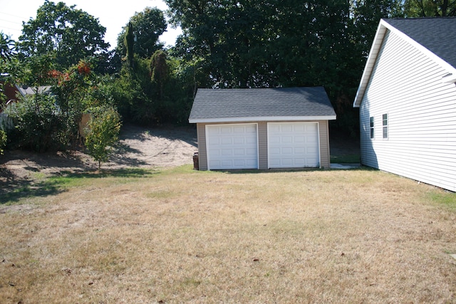 exterior space featuring a lawn