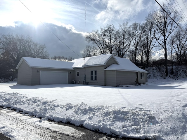 view of front of house featuring a garage