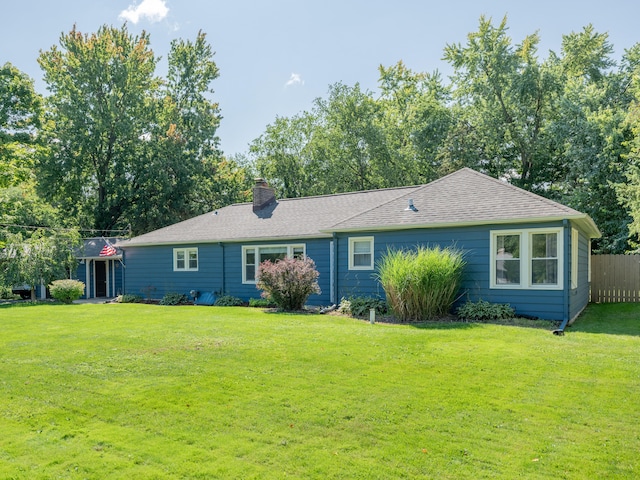 single story home with a front yard