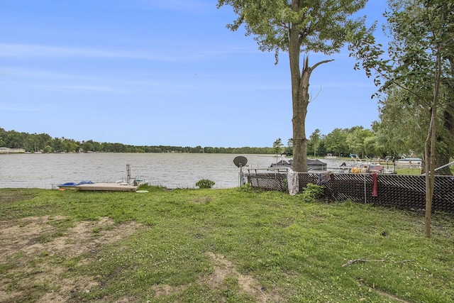 view of yard with a water view