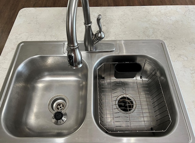 room details with sink