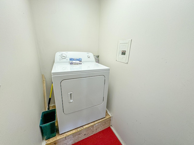 laundry area with washer / clothes dryer