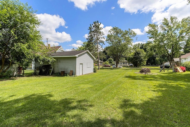 view of yard featuring a playground