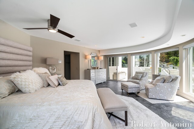 bedroom with ceiling fan