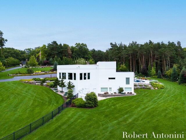 exterior space featuring a lawn