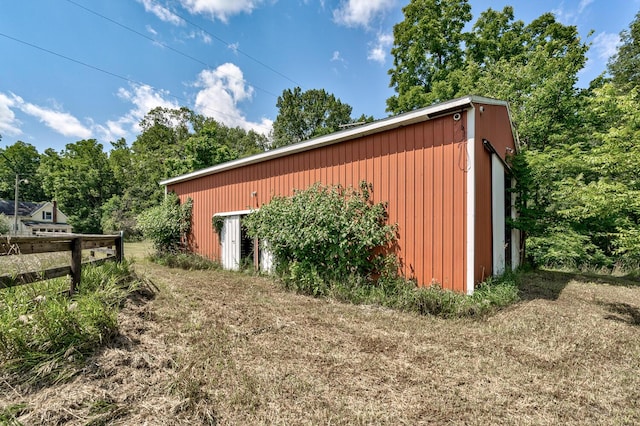 view of outdoor structure