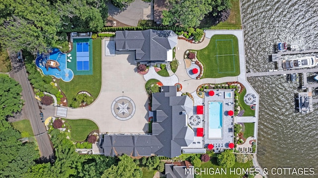 birds eye view of property