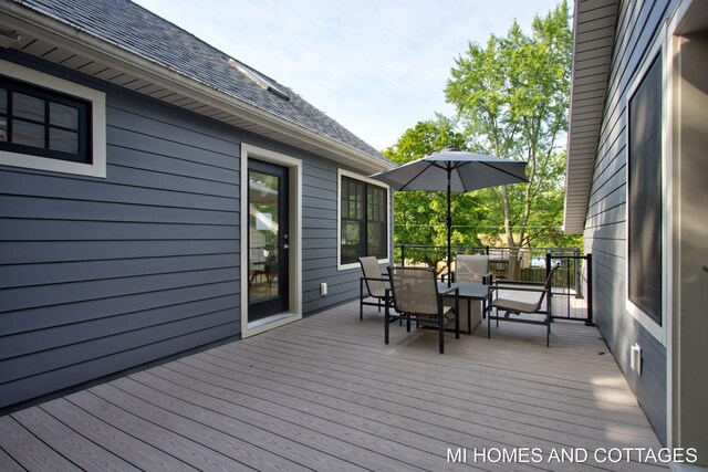 view of wooden deck