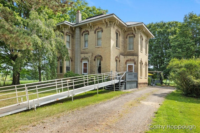 view of italianate house