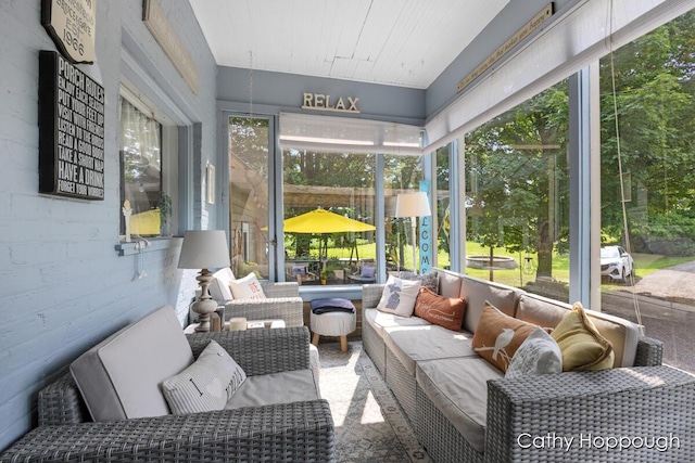 view of sunroom / solarium