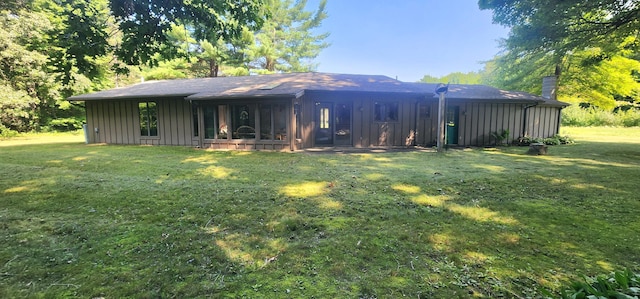 exterior space featuring a lawn