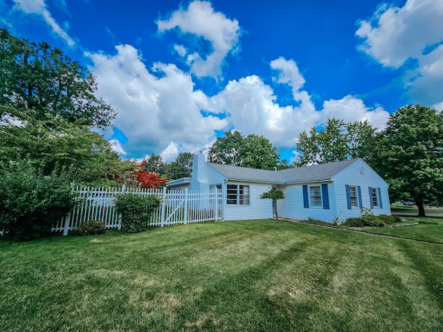 exterior space featuring a yard