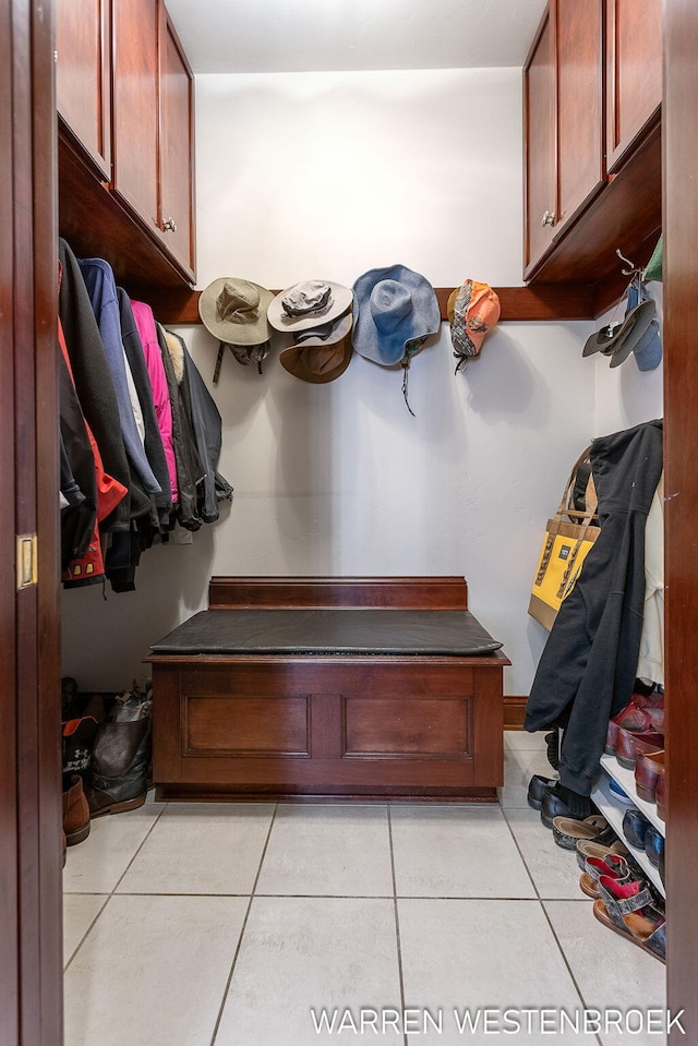 mudroom featuring light tile patterned floors