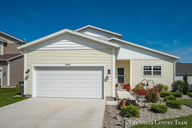 view of front of property featuring a garage