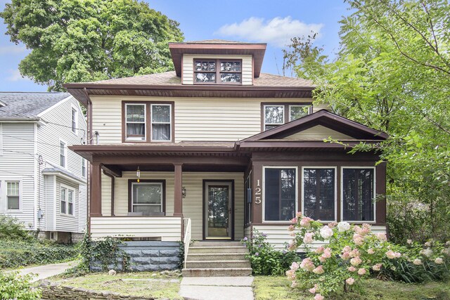 view of front of house featuring covered porch