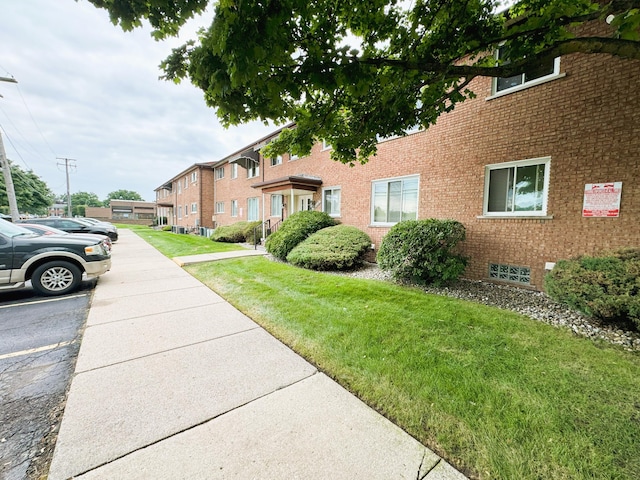 exterior space featuring a lawn