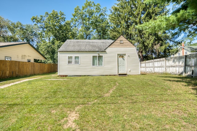 exterior space featuring a lawn