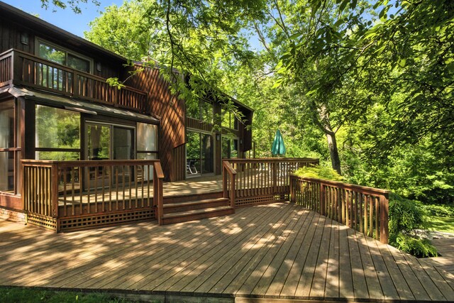 6710 Curtis Rd, Plymouth, MI 48170 - view of deck