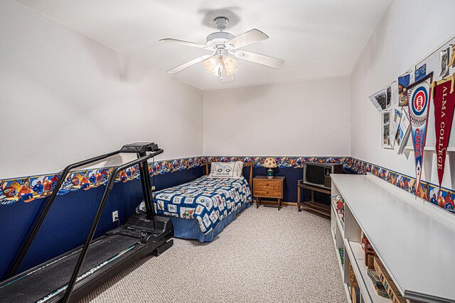 bedroom featuring carpet and ceiling fan