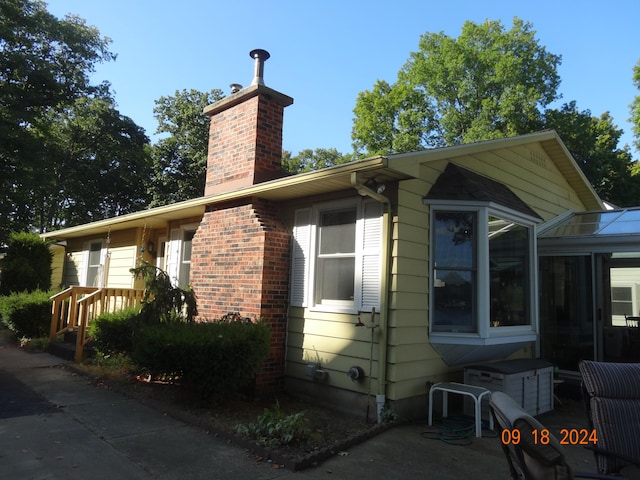 view of front of property