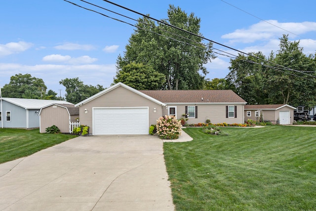 view of front of home featuring a shed and a front lawn