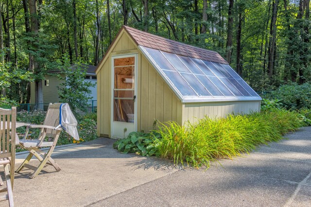 view of outbuilding