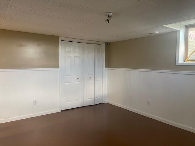 unfurnished bedroom featuring a closet