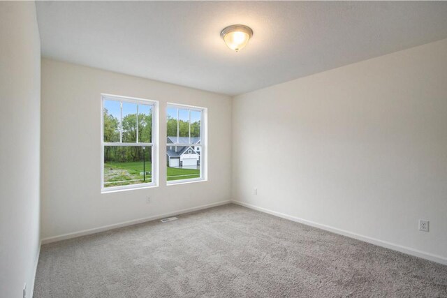 empty room featuring carpet