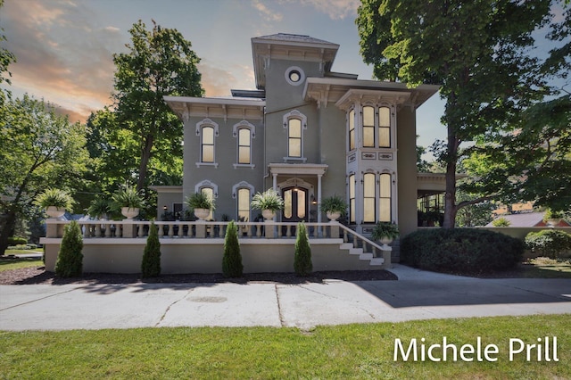 view of italianate house