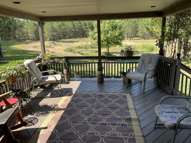 2622 S Sheridan Rd, Caro, MI 48723 - view of wooden terrace