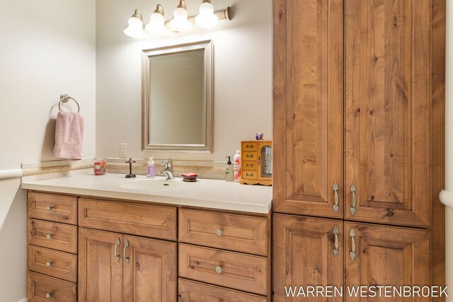 bathroom with vanity