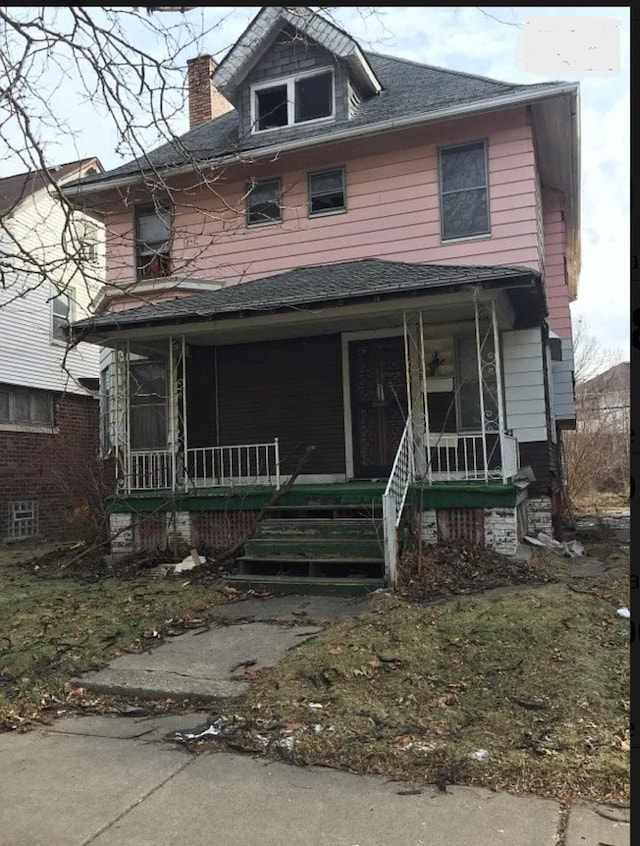 view of front of property with a porch