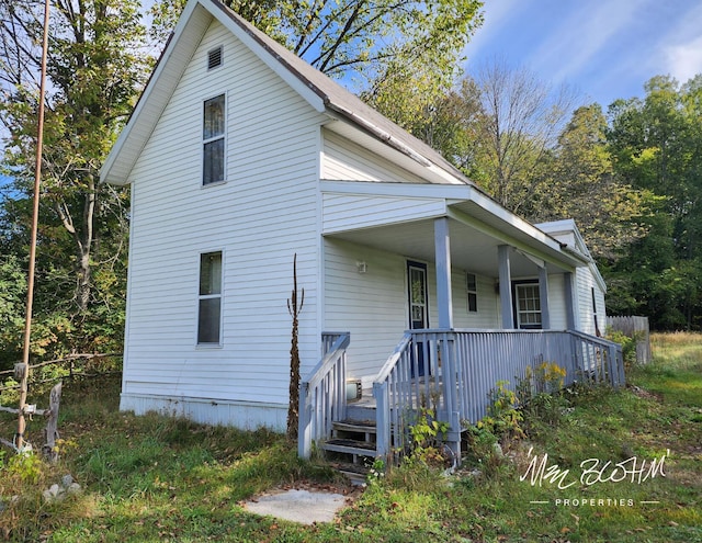 view of front of property with covered porch