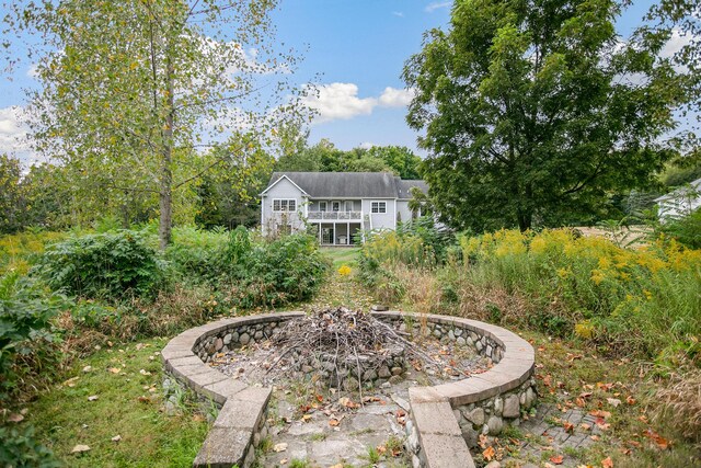 exterior space featuring a fire pit