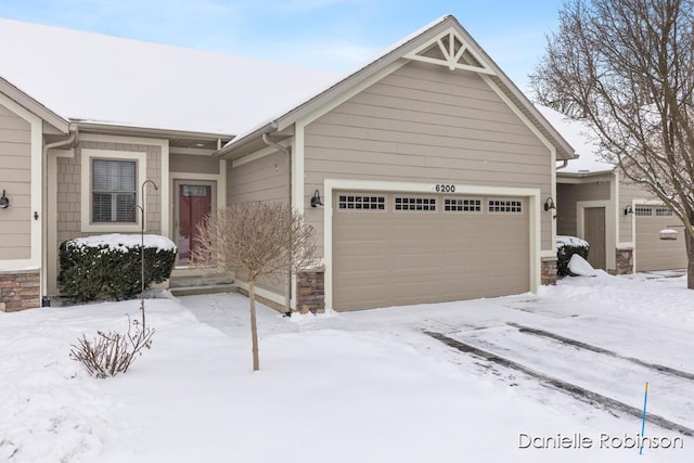 view of front of property featuring a garage