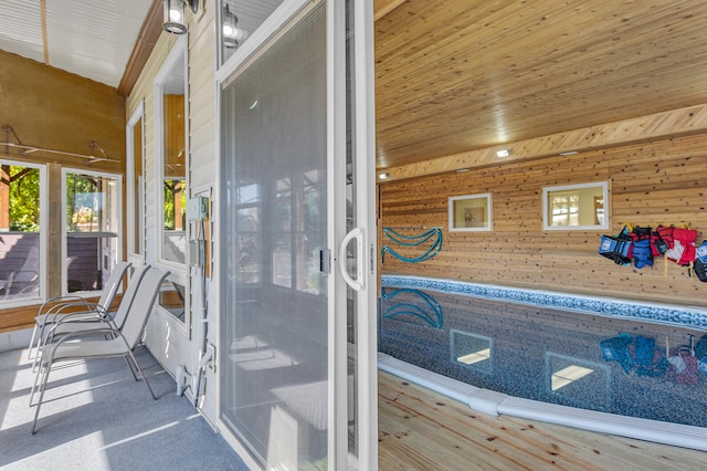 view of sunroom / solarium