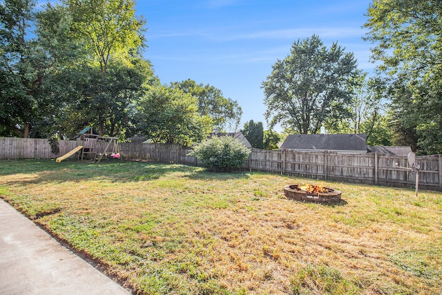 view of yard featuring a playground