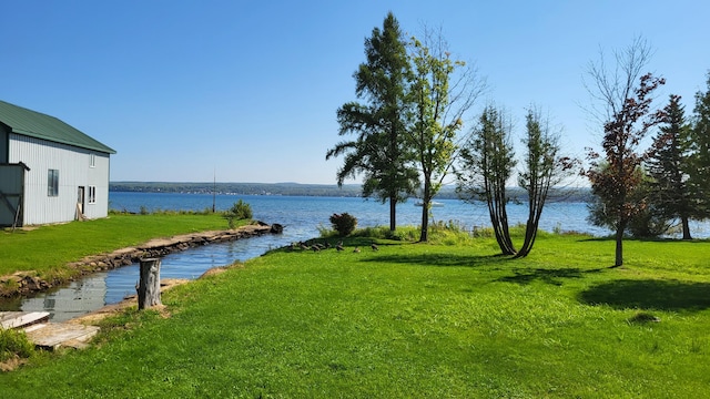 view of water feature