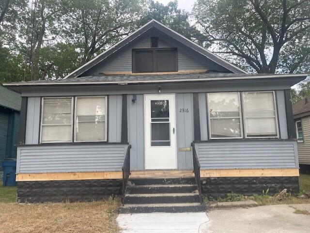 view of bungalow-style house