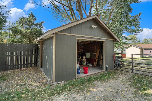 view of outbuilding