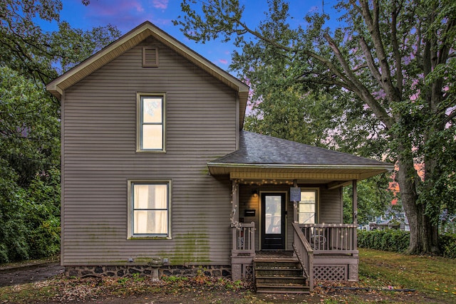 view of front facade featuring covered porch