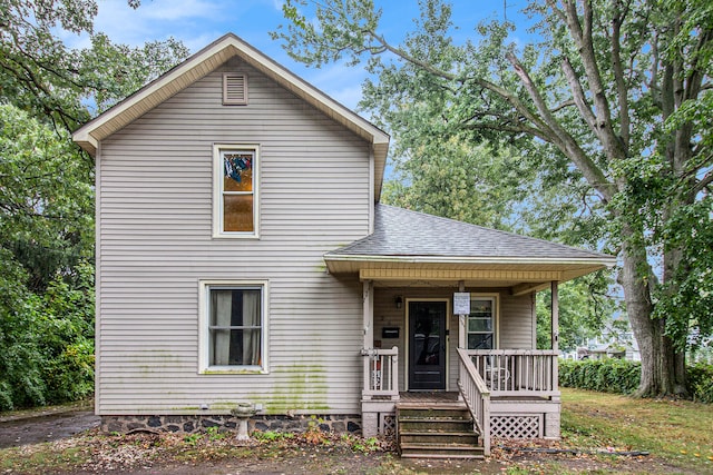 view of front facade featuring a porch