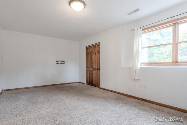 empty room with carpet