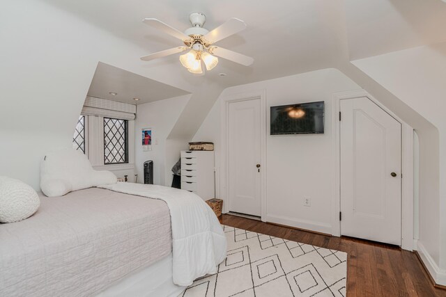 bedroom featuring light hardwood / wood-style flooring and ceiling fan