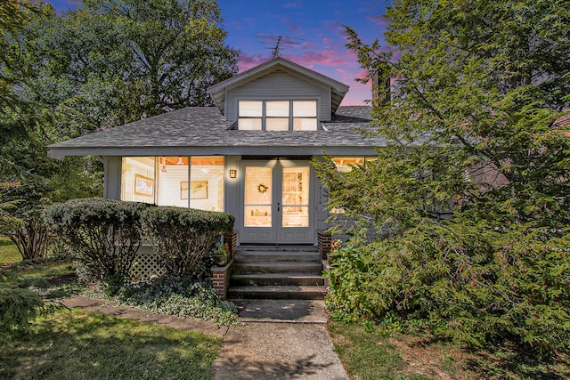 view of front of property with covered porch