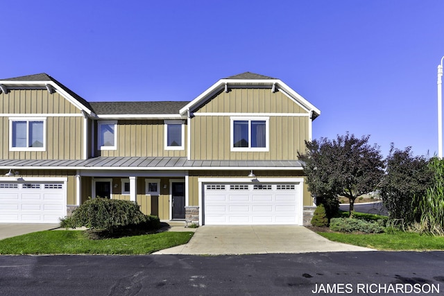 view of front of house with a garage