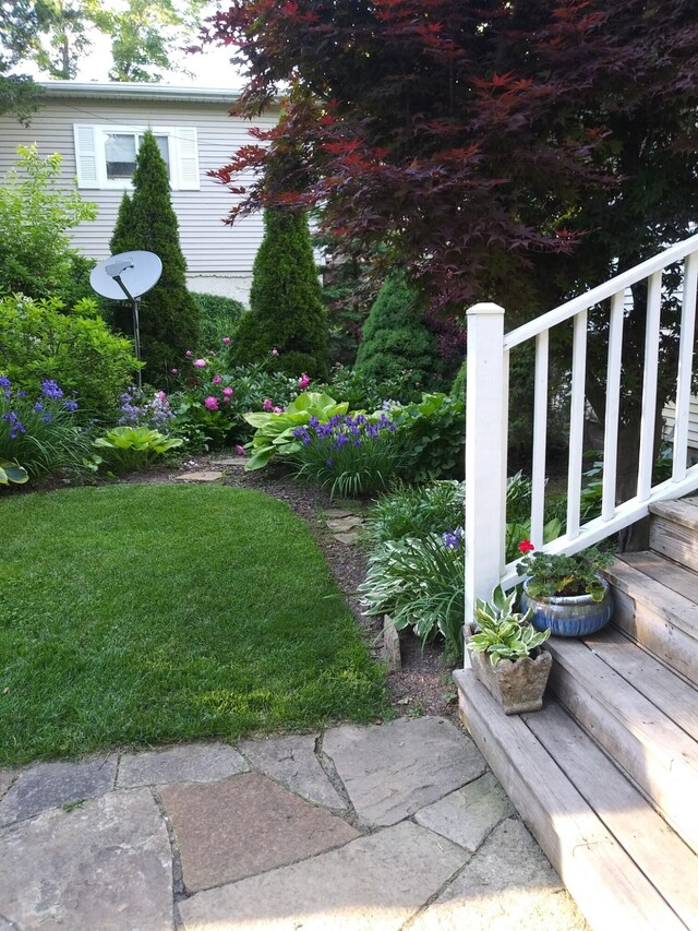 125 Westshore Dr, Jerome, MI 49249 - view of yard