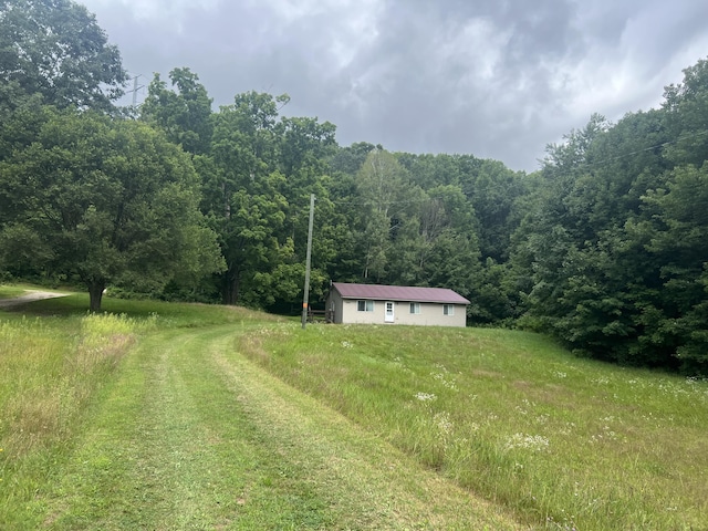 23920 Beers Rd, Mesick, MI 49668